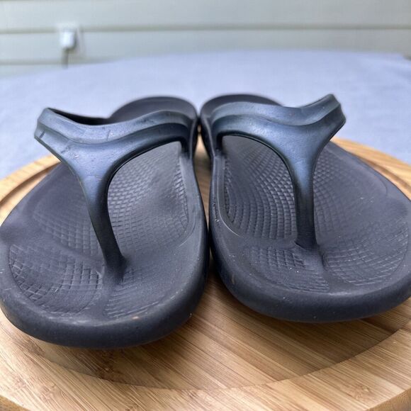OOFOS Oolala Flip Flop Thong Recovery Sandal Womens Size 11 Black Comfort - Picture 3 of 11